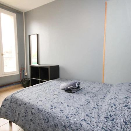 02 - Chambre Avec Lit Double Et Sdb Prive Wifi Saint-Denis  Buitenkant foto